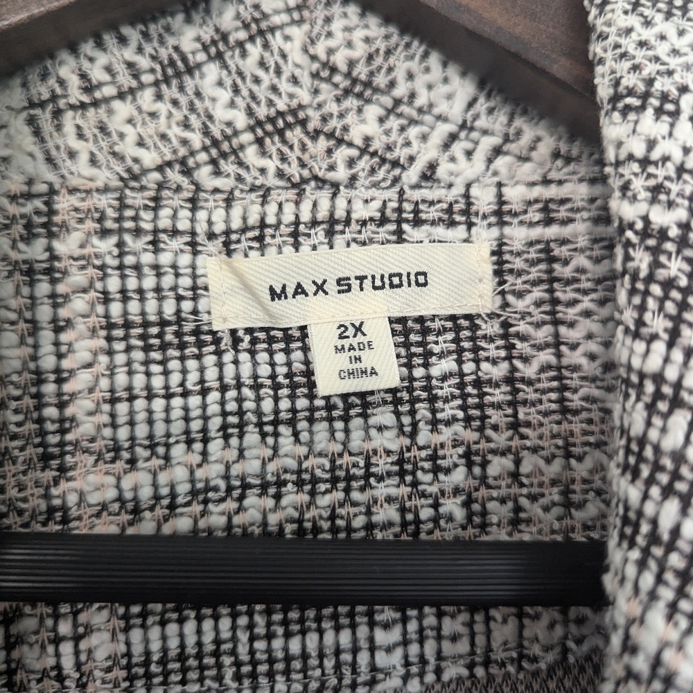 Tweed Blazer - Picture 2 of 4
